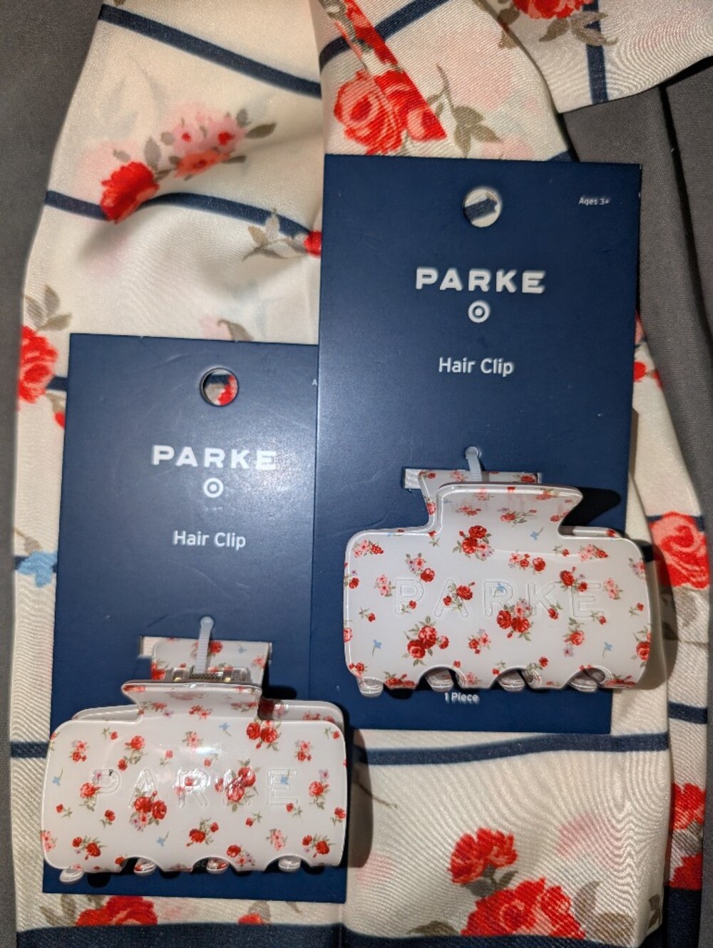 Parke White Floral Hair Clips - 2